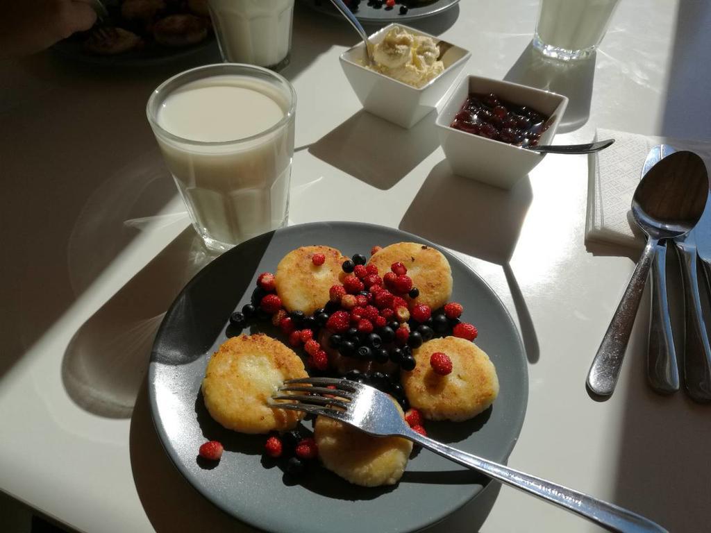 Kam In Hotel Krivopol'ye ภายนอก รูปภาพ